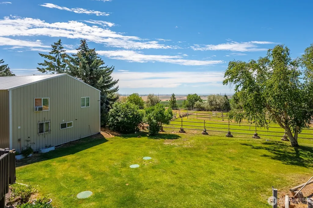 5255 NW Painted Hills Drive Ephrata WA 98823