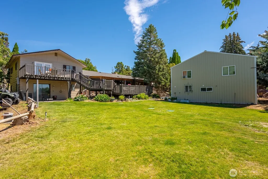 5255 NW Painted Hills Drive Ephrata WA 98823