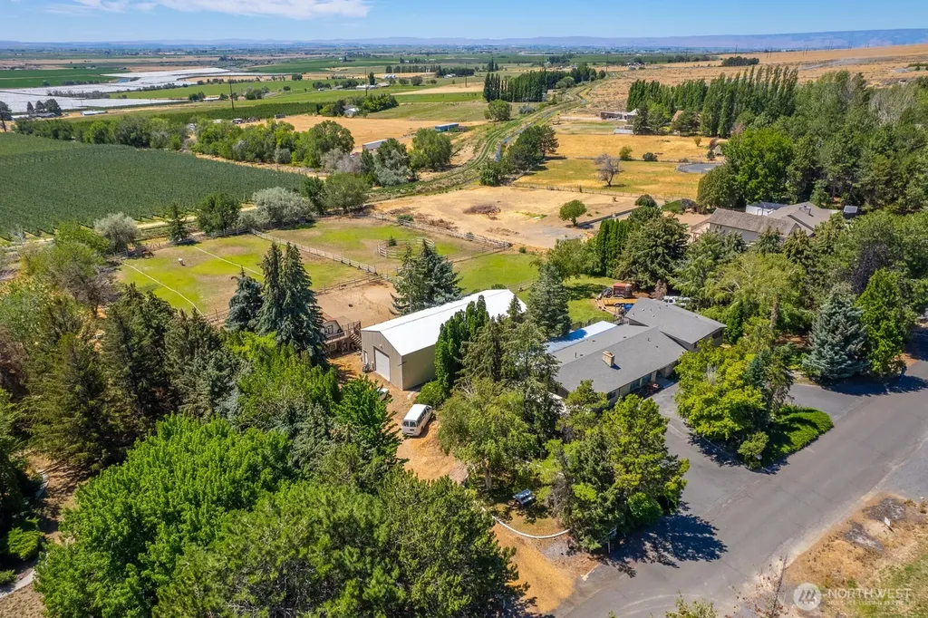 5255 NW Painted Hills Drive Ephrata WA 98823
