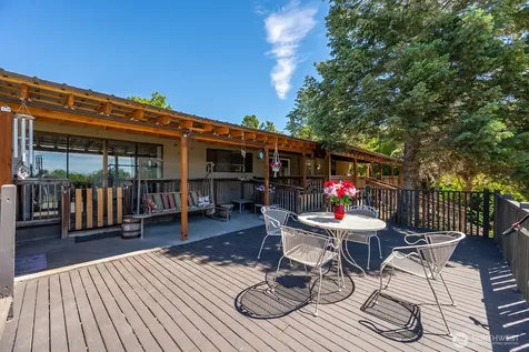 5255 NW Painted Hills Drive Ephrata WA 98823