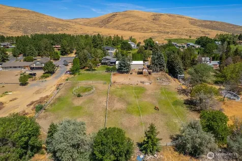 5255 NW Painted Hills Drive Ephrata WA 98823