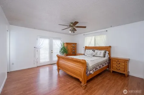 5255 NW Painted Hills Drive Ephrata WA 98823