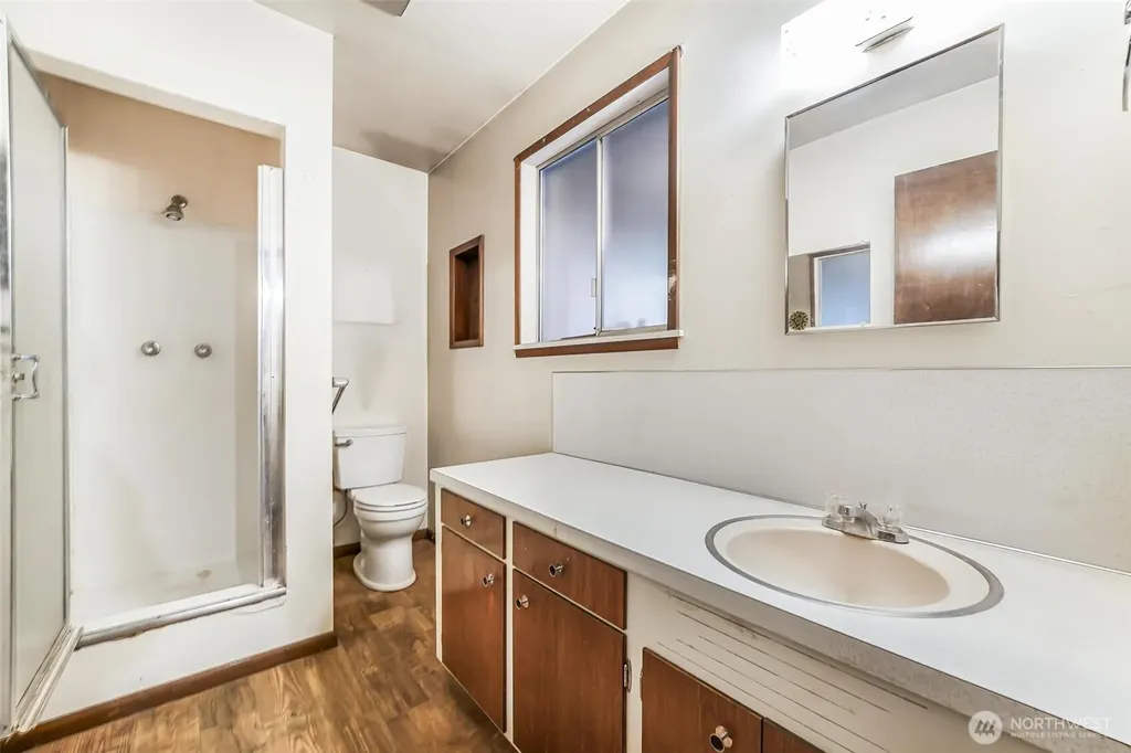 1497 Ridge Drive Camano Island WA 98282