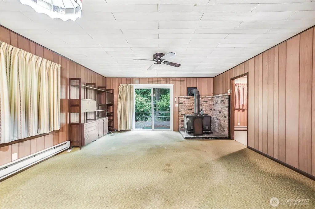 1497 Ridge Drive Camano Island WA 98282