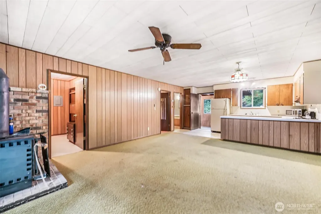 1497 Ridge Drive Camano Island WA 98282