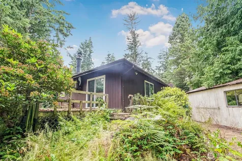 1497 Ridge Drive Camano Island WA 98282