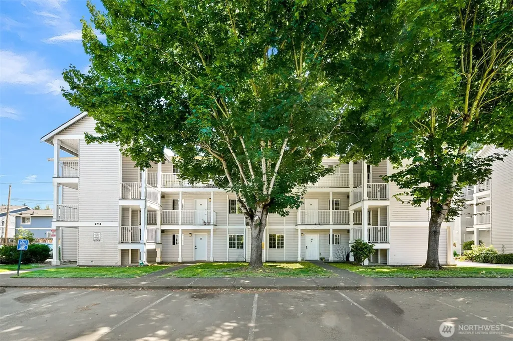 2713 W Maplewood Avenue Bellingham WA 98225