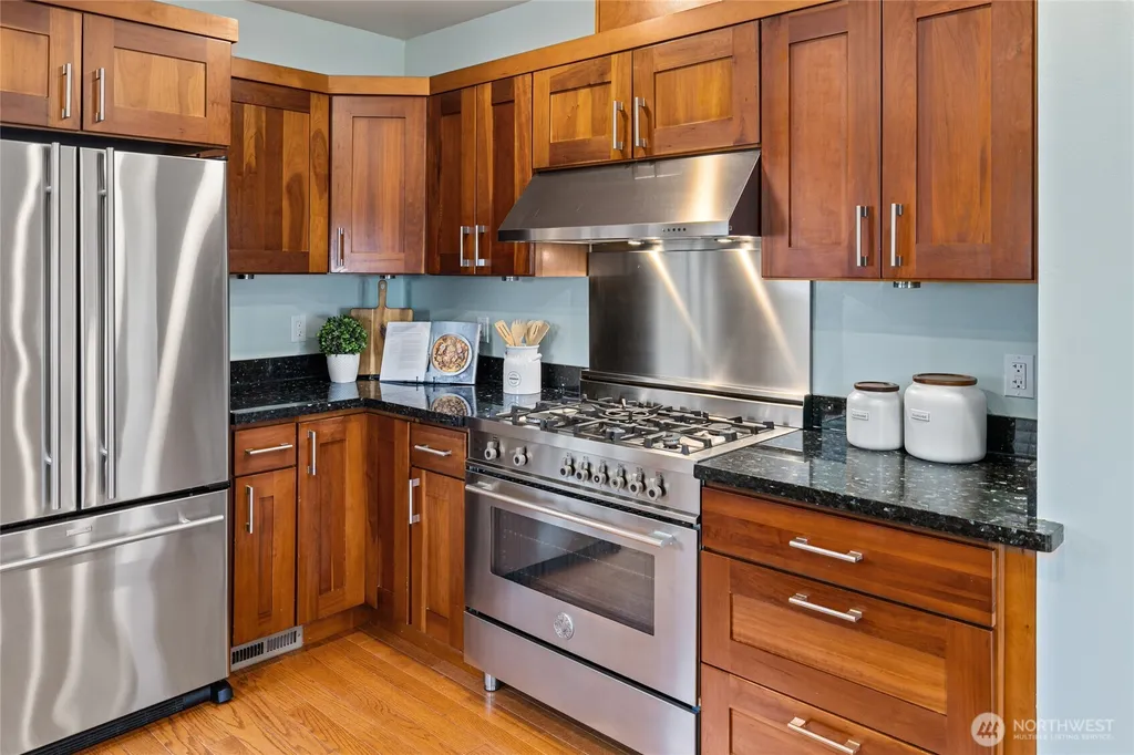 6759 41st Avenue SW Seattle WA 98136