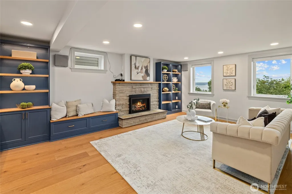 6759 41st Avenue SW Seattle WA 98136