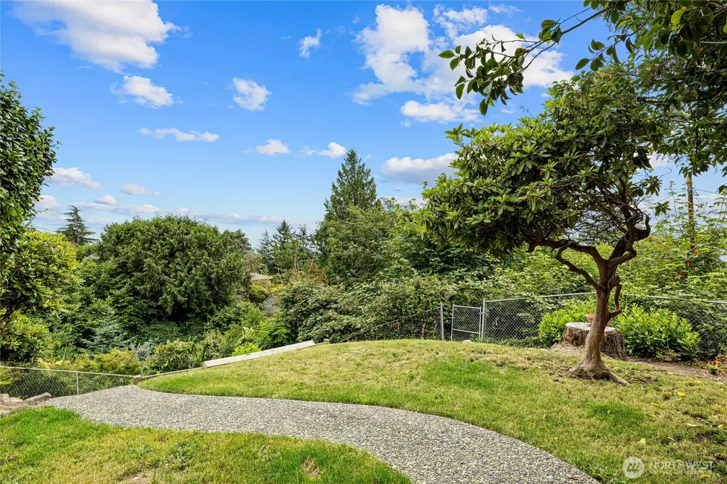 6759 41st Avenue SW Seattle WA 98136