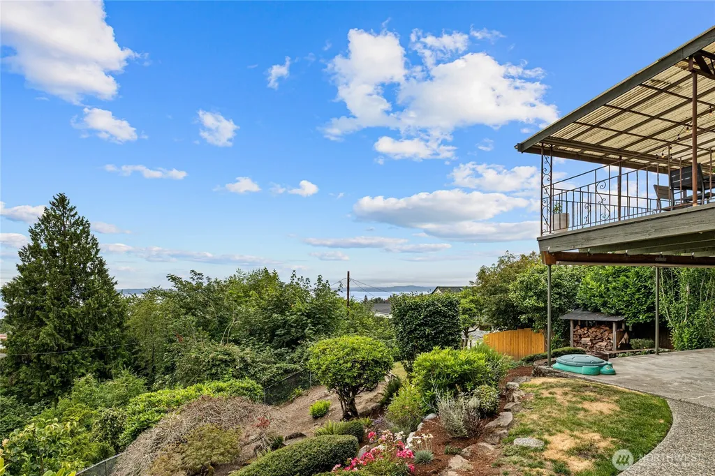 6759 41st Avenue SW Seattle WA 98136