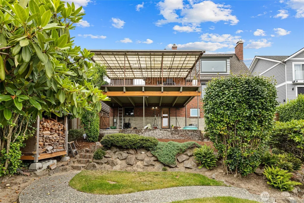 6759 41st Avenue SW Seattle WA 98136