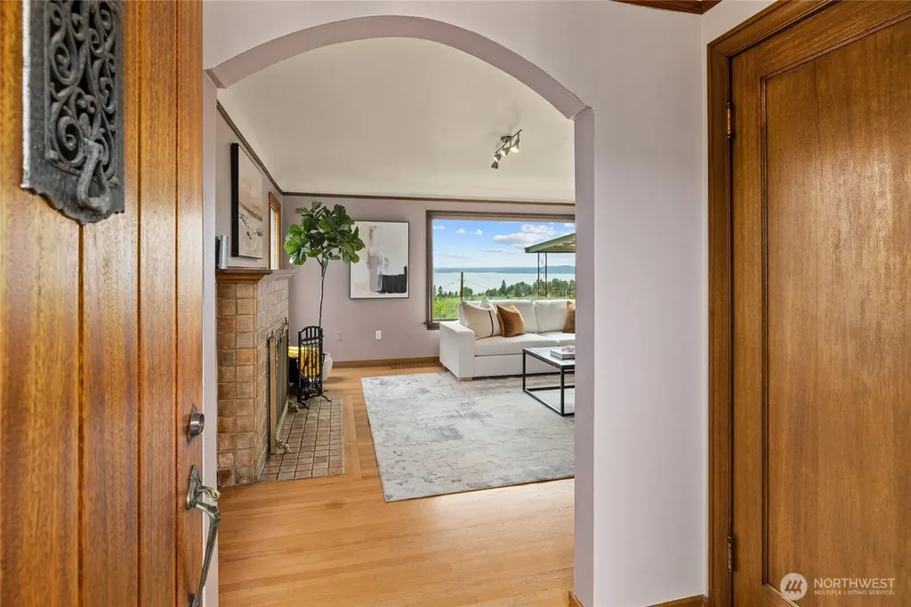 6759 41st Avenue SW Seattle WA 98136