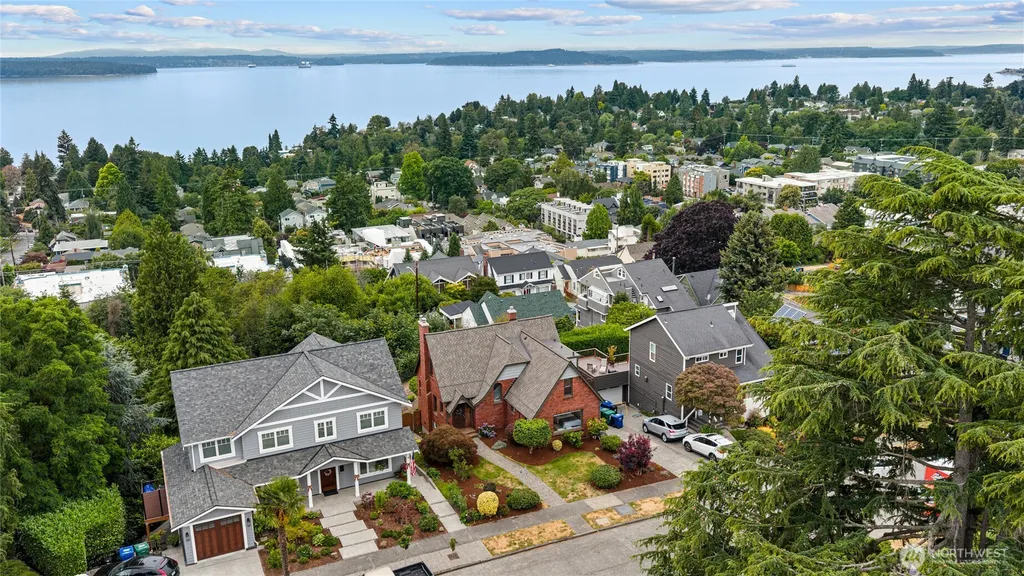 6759 41st Avenue SW Seattle WA 98136