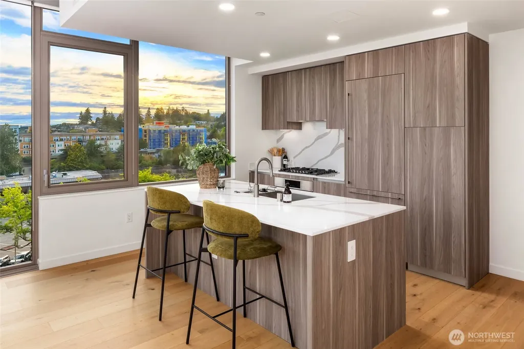 10232 NE 10th Street Bellevue WA 98004