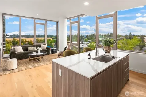 10232 NE 10th Street Bellevue WA 98004