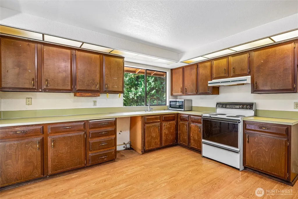 5420 233rd Place SE Bothell WA 98021