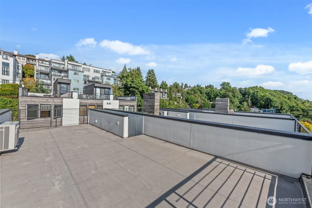 2043 13th Avenue W Seattle WA 98119