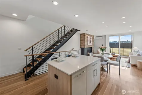 2043 13th Avenue W Seattle WA 98119