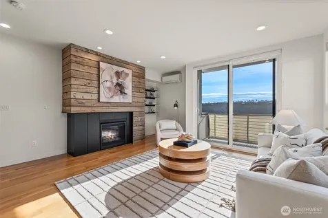 2043 13th Avenue W Seattle WA 98119