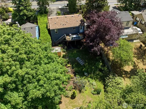 15839 15th Avenue NE Shoreline WA 98155