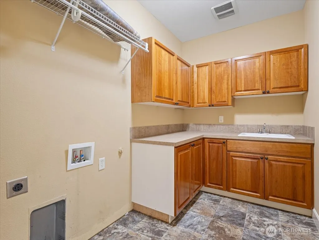 4229 NW Grass Valley Court Camas WA 98607