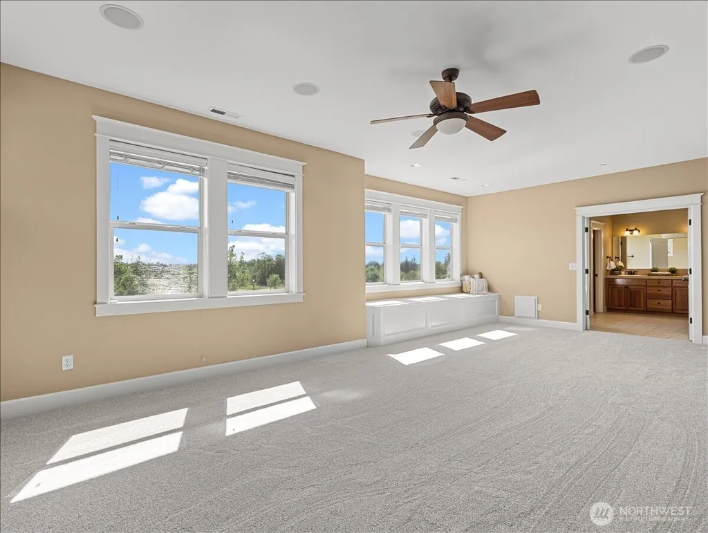4229 NW Grass Valley Court Camas WA 98607