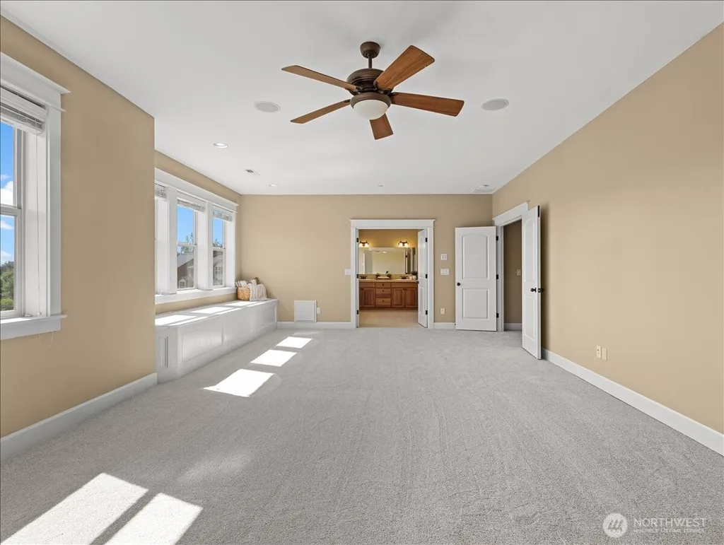 4229 NW Grass Valley Court Camas WA 98607