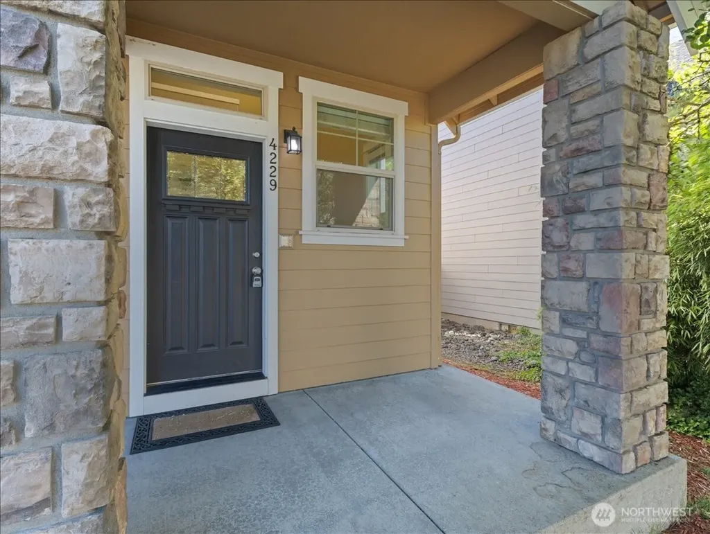 4229 NW Grass Valley Court Camas WA 98607