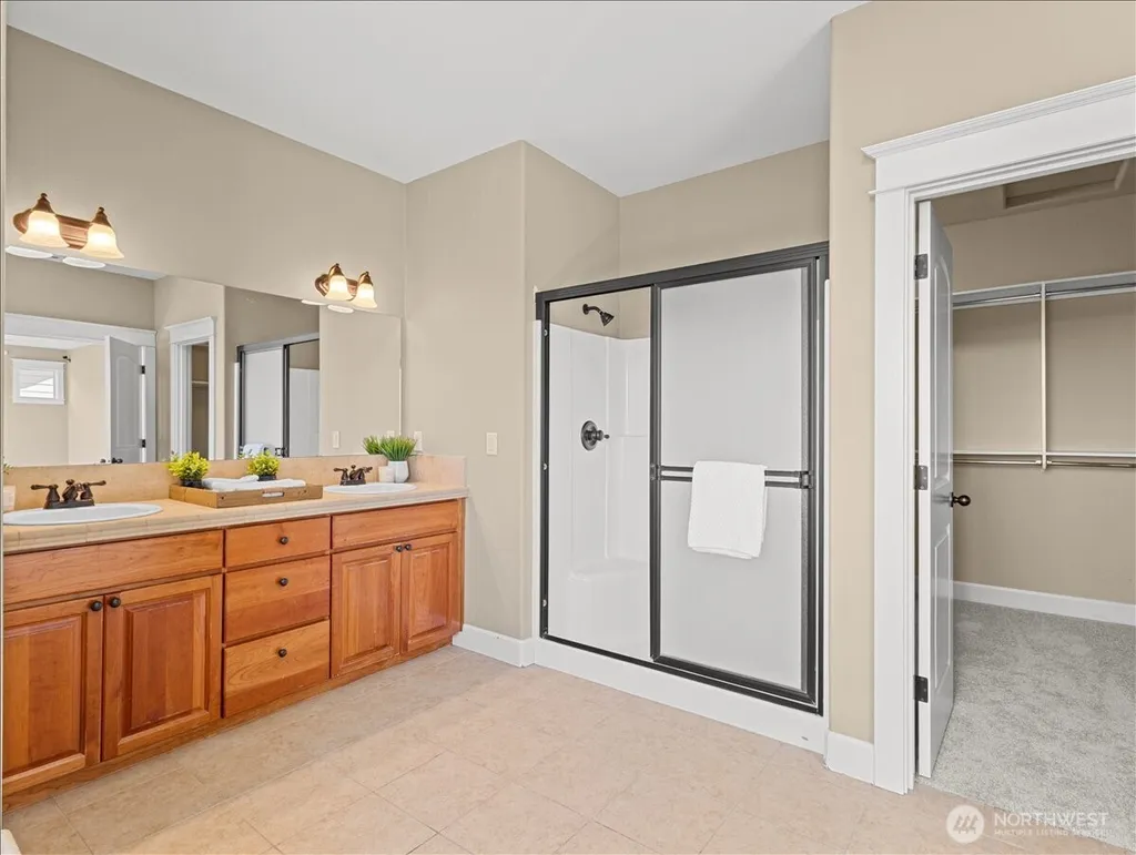 4229 NW Grass Valley Court Camas WA 98607