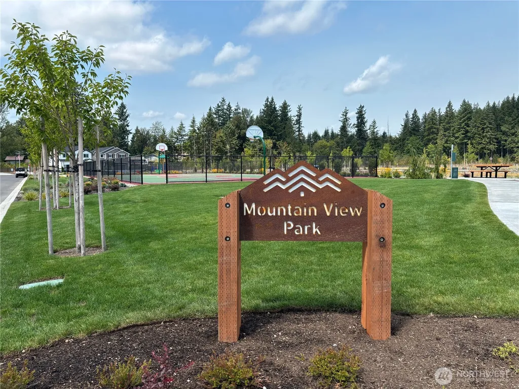 22878 SE Yew Street Black Diamond WA 98010