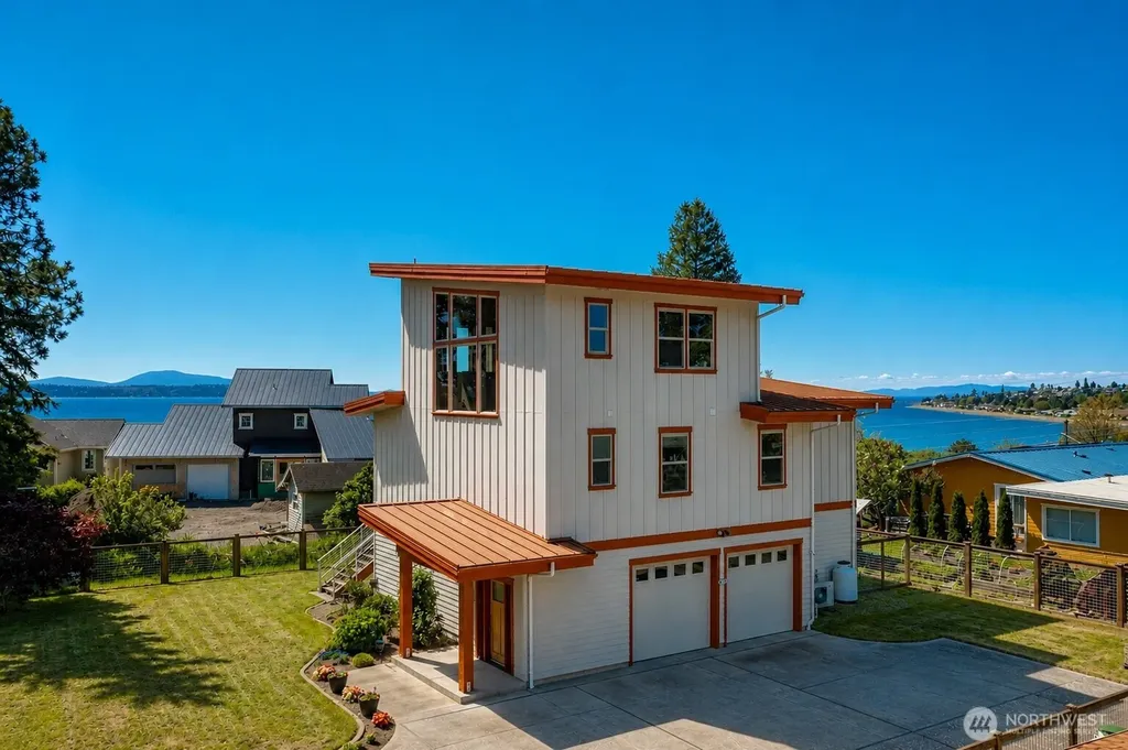 8285 Sunset Street Blaine WA 98230