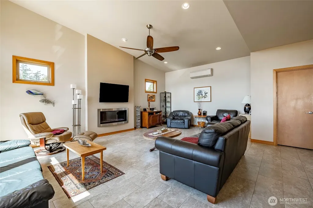 8285 Sunset Street Blaine WA 98230