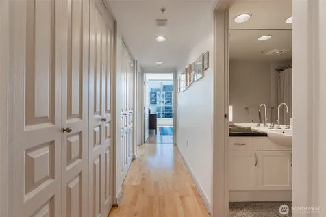 2929 1st Avenue Seattle WA 98121