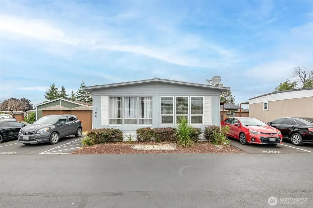 210 37th Street SE Auburn WA 98002