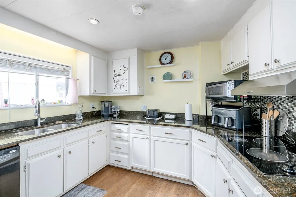 210 37th Street SE Auburn WA 98002