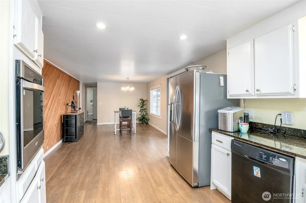 210 37th Street SE Auburn WA 98002