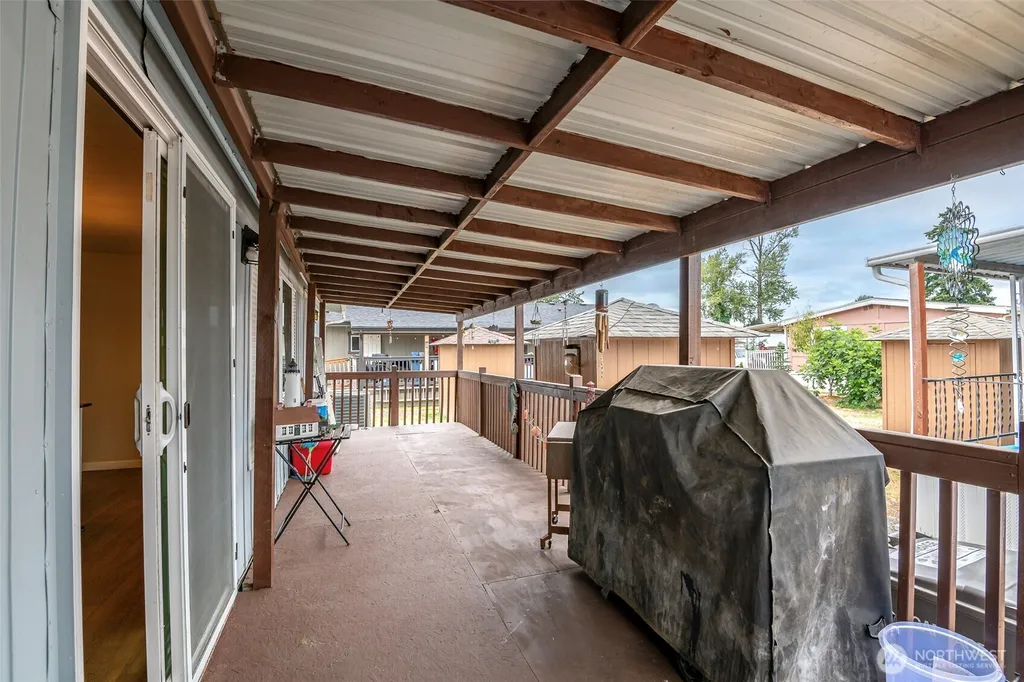210 37th Street SE Auburn WA 98002
