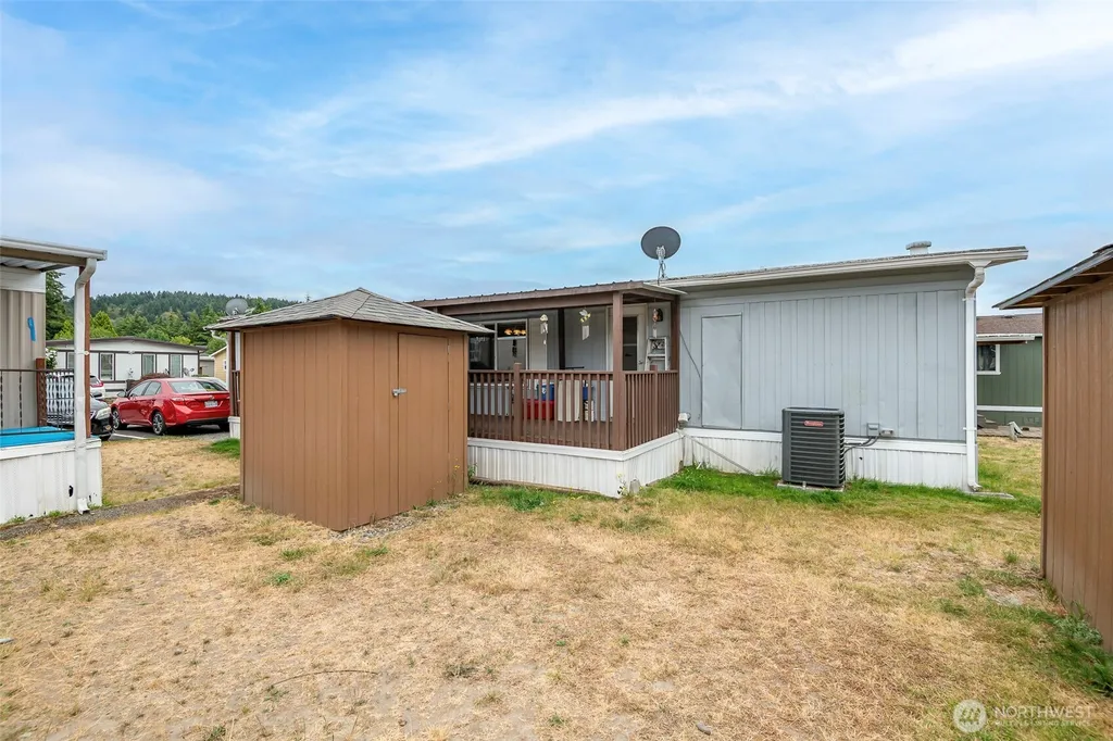210 37th Street SE Auburn WA 98002