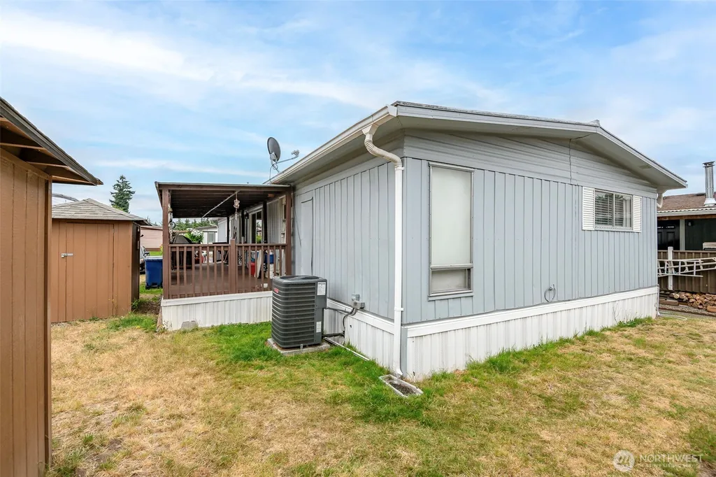 210 37th Street SE Auburn WA 98002