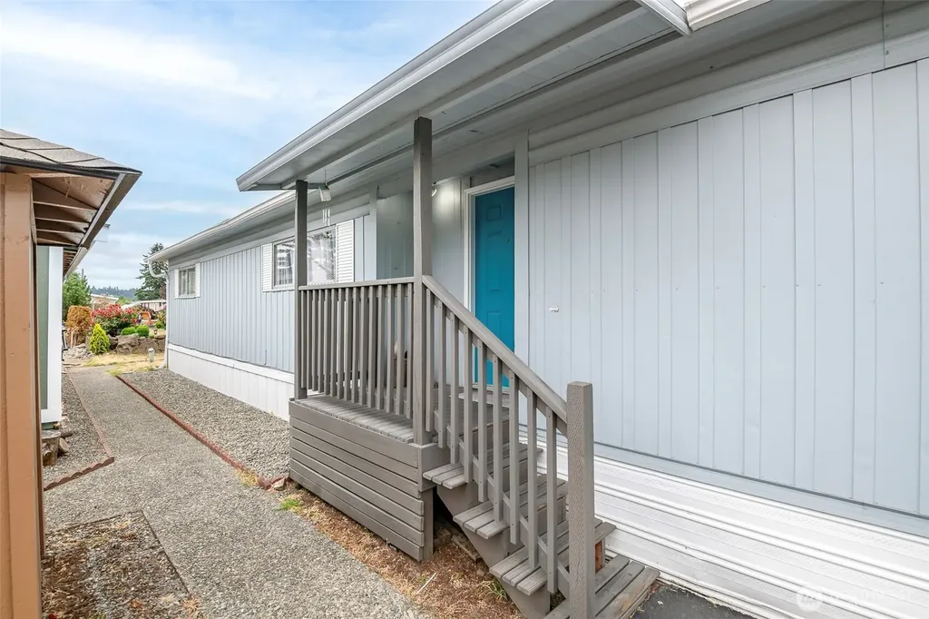 210 37th Street SE Auburn WA 98002