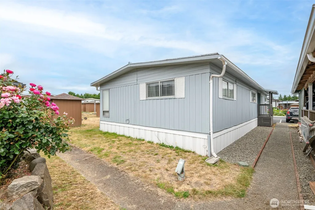 210 37th Street SE Auburn WA 98002