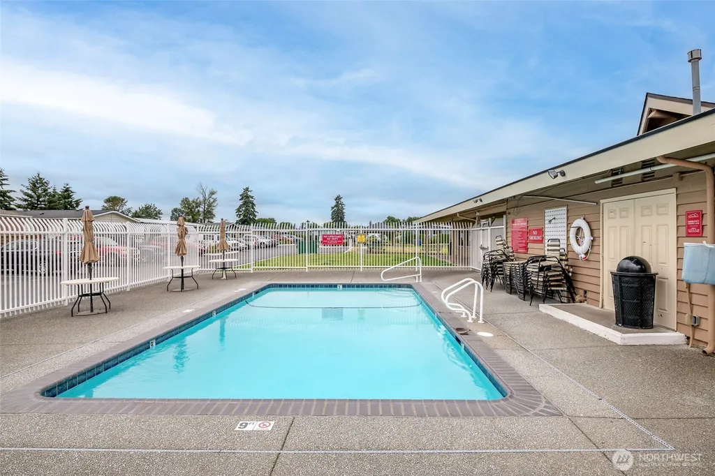 210 37th Street SE Auburn WA 98002