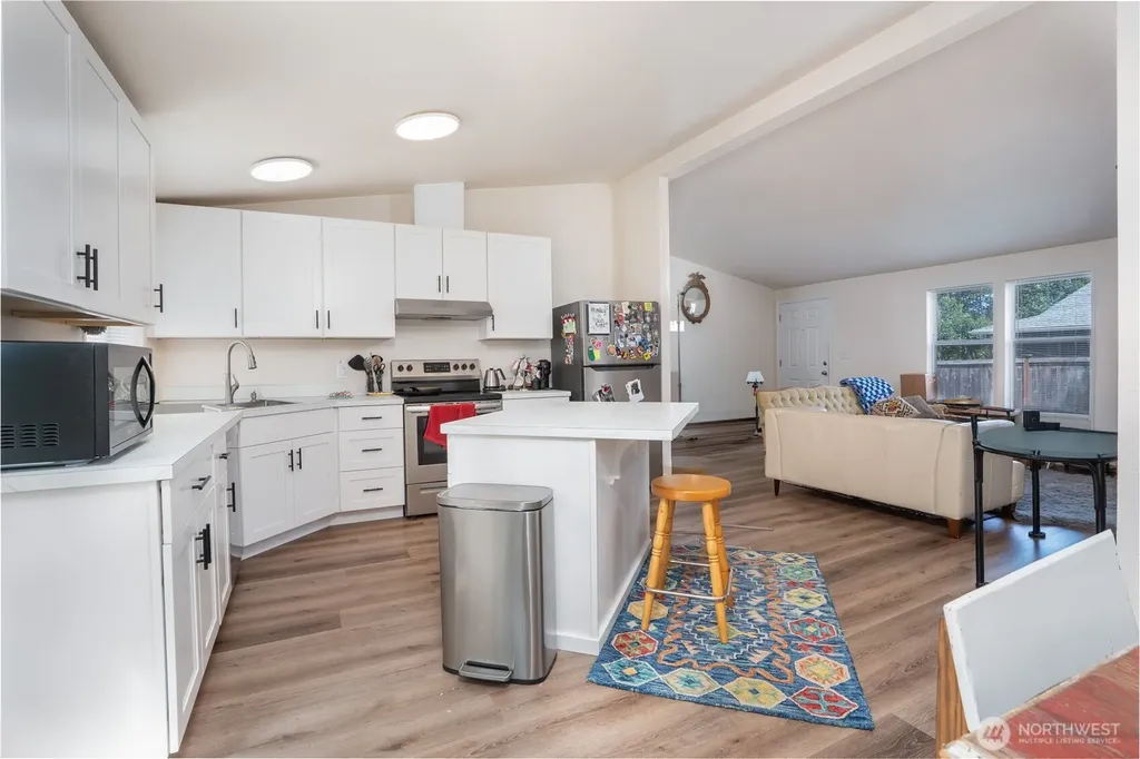 1402 103rd Street E Tacoma WA 98445