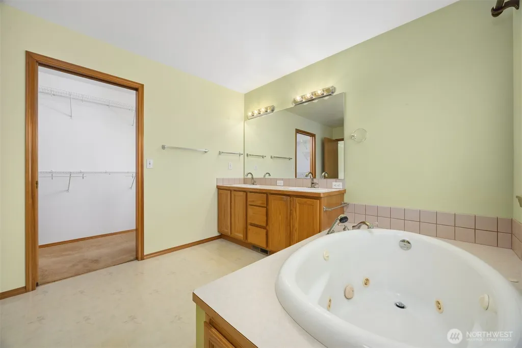 3128 Tanglewood Lane Bellingham WA 98226