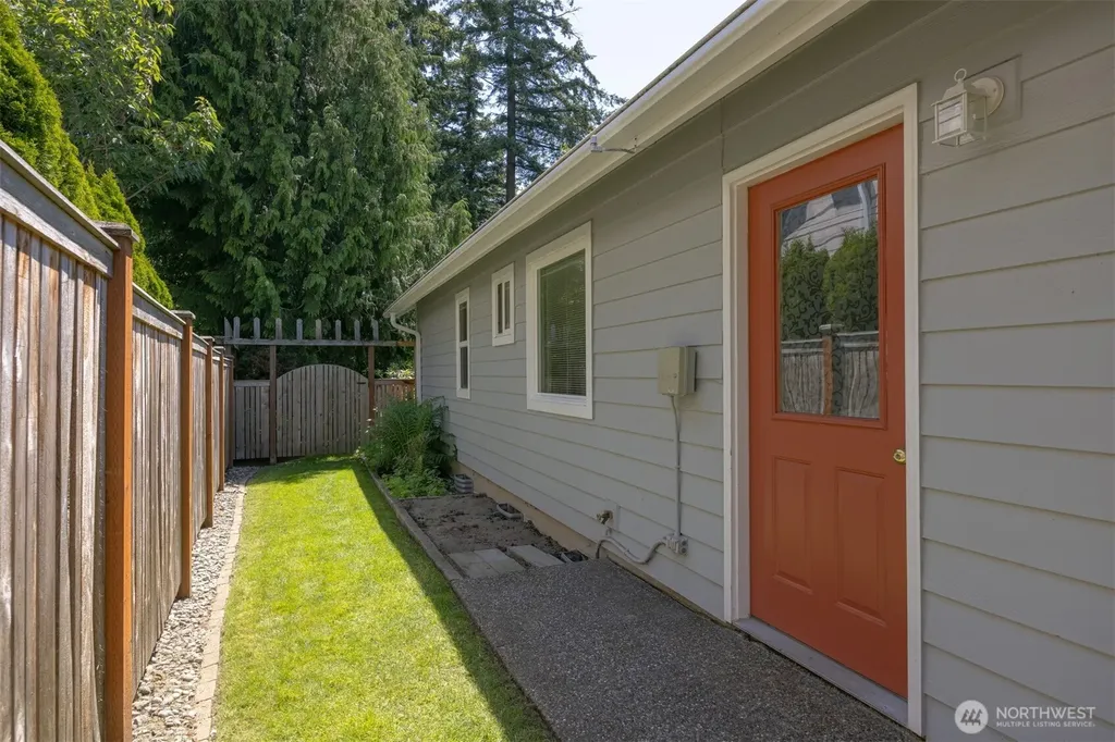 3128 Tanglewood Lane Bellingham WA 98226