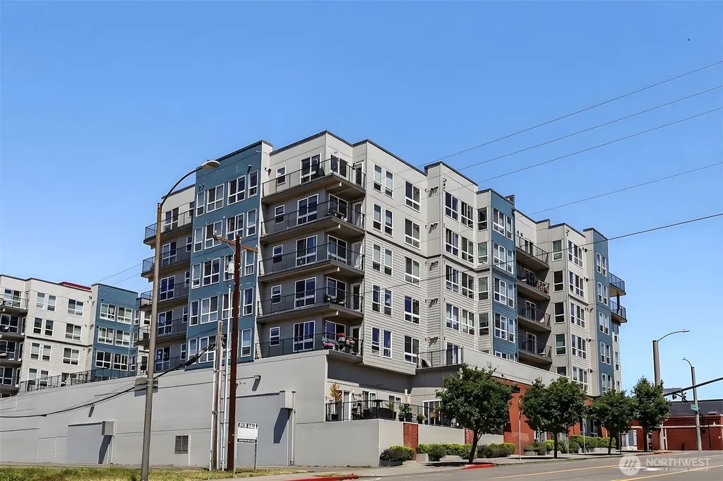 2824 Grand Avenue Everett WA 98201