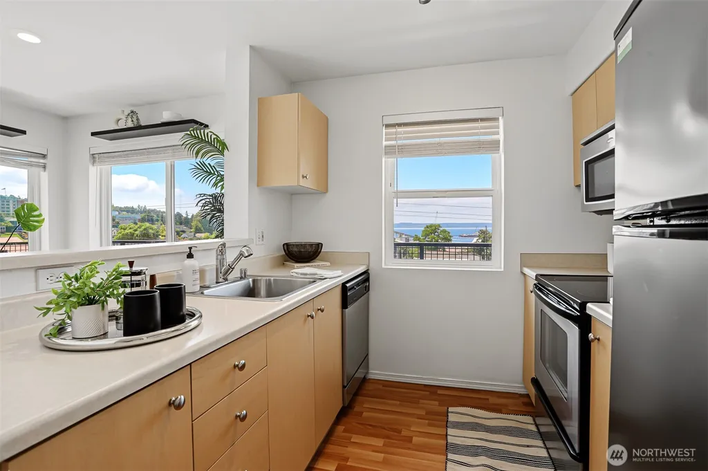 2824 Grand Avenue Everett WA 98201