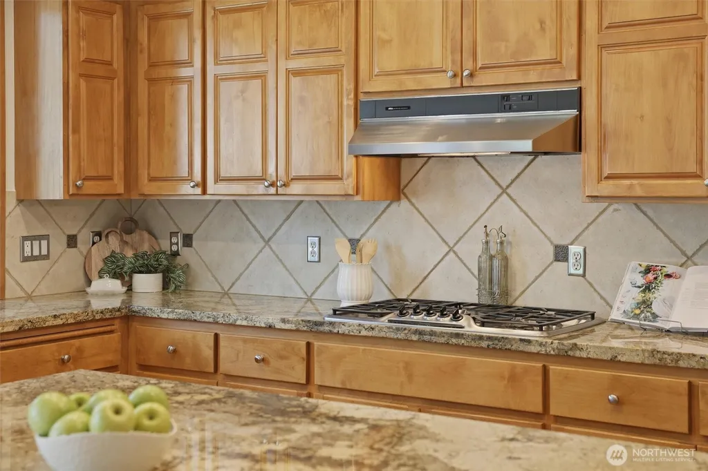 1006 270th Court SE Sammamish WA 98075