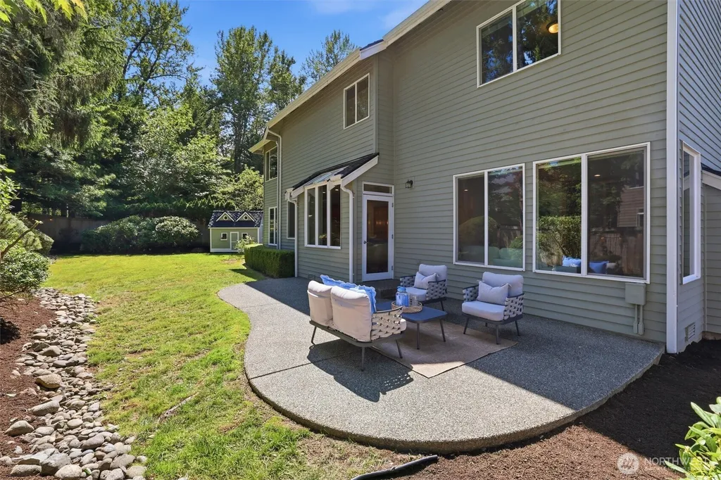 1006 270th Court SE Sammamish WA 98075